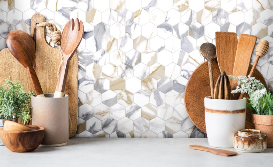 Dhoorse Recycled Glass Mosaic Calacatta Gold Mix Mosaic tile